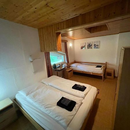 Picchio Rosso - Stanza Privata Con Bagno In Val Di Fassa 호텔 Pera 외부 사진